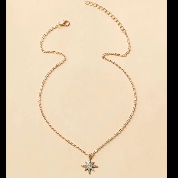 Cubic Zirconia Gold Starburst Necklace - Picture 5 of 6